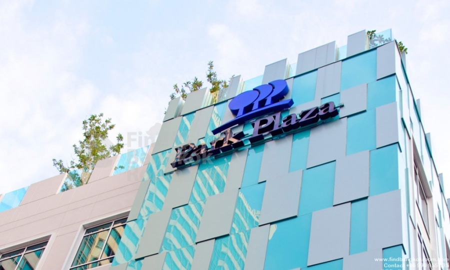 Park Plaza Bangkok Soi 18 Airport Shuttle findbangkokroom.com